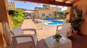 Chalet vacacional con piscina privada y barbacoa